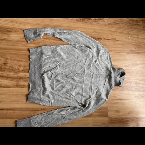 Vera Wang turtle neck - Picture 4 of 5